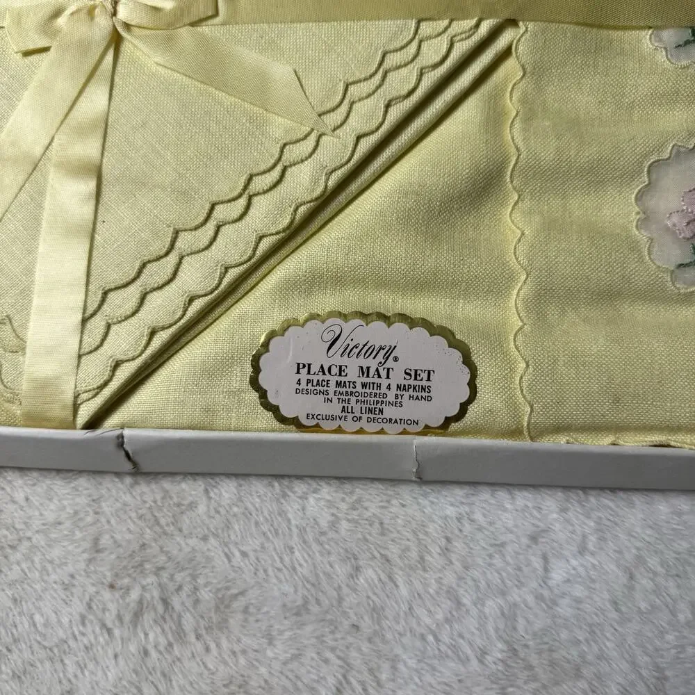Vtg Set 4 Linen Placemats 4 Table Napkins Yellow Floral Hand Embroidered New